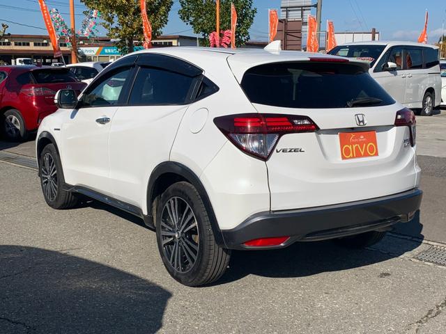 ヴェゼル ハイブリッドＸ　４ＷＤ　ナビ・フルセグＴＶ　バックカメラ　Ｂｌｕｅｔｏｏｔｈ　クルーズコントロール　パドルシフト　ＥＴＣ　スマートキー　プッシュスタート（8枚目）