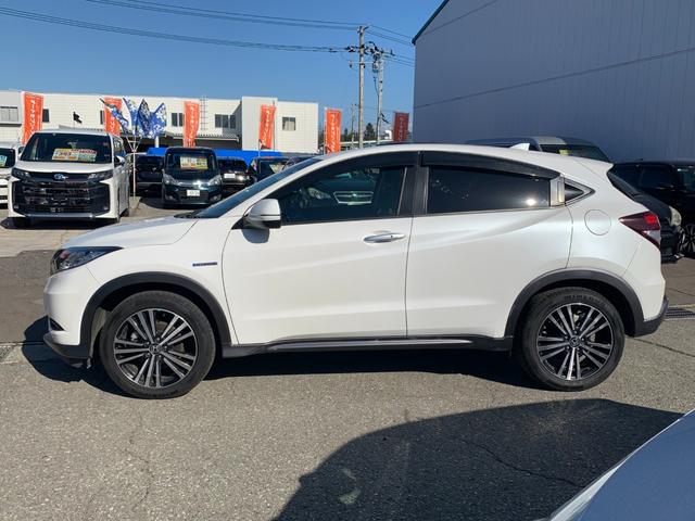 ヴェゼル ハイブリッドＸ　４ＷＤ　ナビ・フルセグＴＶ　バックカメラ　Ｂｌｕｅｔｏｏｔｈ　クルーズコントロール　パドルシフト　ＥＴＣ　スマートキー　プッシュスタート（9枚目）