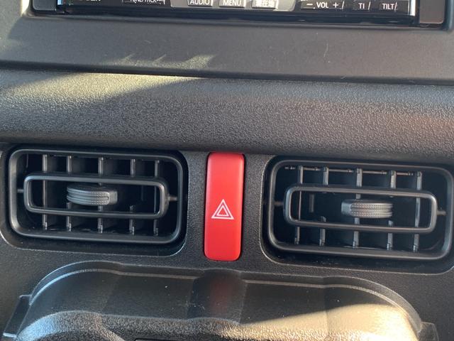 ジムニー ＸＧ　４ＷＤ　５速マニュアル　ナビ・ワンセグＴＶ　ＥＴＣ（12枚目）