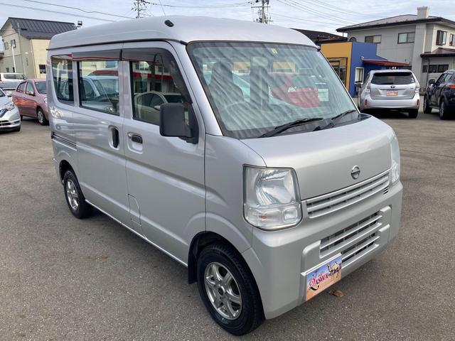 ＮＶ１００クリッパーバン ＤＸ　４ＷＤ　ハイルーフ　運転席・助手席エアバック　ＥＴＣ　寒冷地仕様　エアコン　パワステ（3枚目）