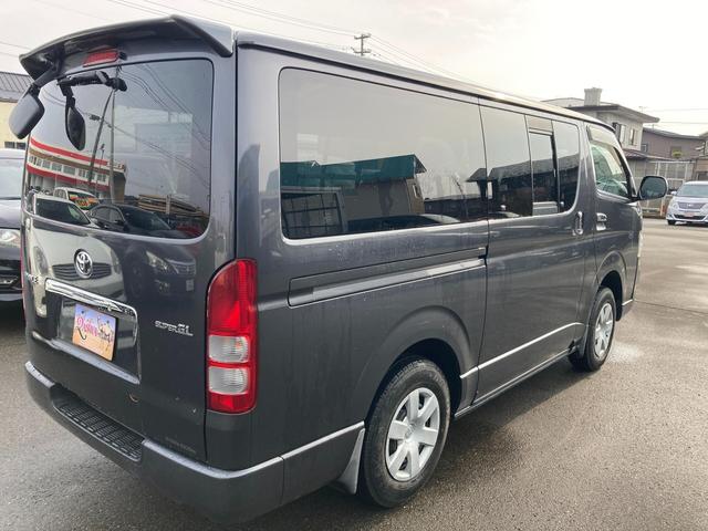 ハイエースバン ロングスーパーGL 4WD 両側スライドドア キーレスエントリー 盗難防止システム 運転席エアバック ABS フルフラット(4枚目)