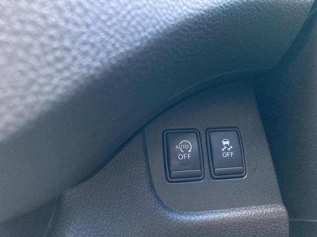 セレナ ハイウェイスター　Ｖセレクション　４ＷＤ　アルミホイール　スマートキー　クルーズコントロール　両側電動スライドドア　ＨＩＤ　寒冷地仕様　３列シート　ウォークスルー（18枚目）