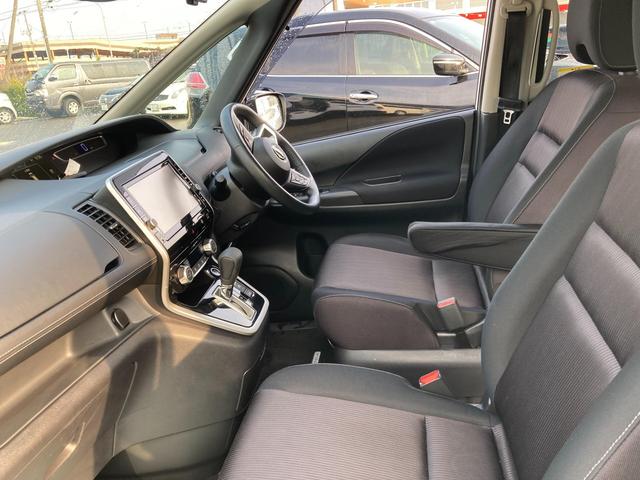 セレナ ハイウェイスター Vセレクション 4WD アルミホイール スマートキー 衝突被害軽減システム クルーズコントロール 両側電動スライドドア レーンアシスト 寒冷地仕様(9枚目)