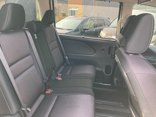 セレナ ハイウェイスター Vセレクション 4WD アルミホイール スマートキー 衝突被害軽減システム クルーズコントロール 両側電動スライドドア レーンアシスト 寒冷地仕様(10枚目)