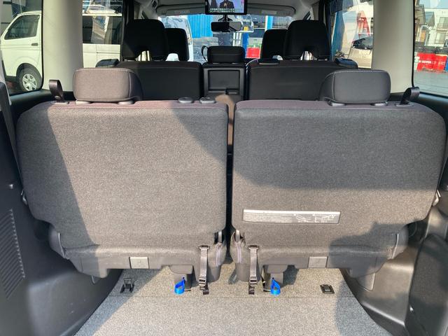 セレナ ハイウェイスター Vセレクション 4WD アルミホイール スマートキー 衝突被害軽減システム クルーズコントロール 両側電動スライドドア レーンアシスト 寒冷地仕様(12枚目)