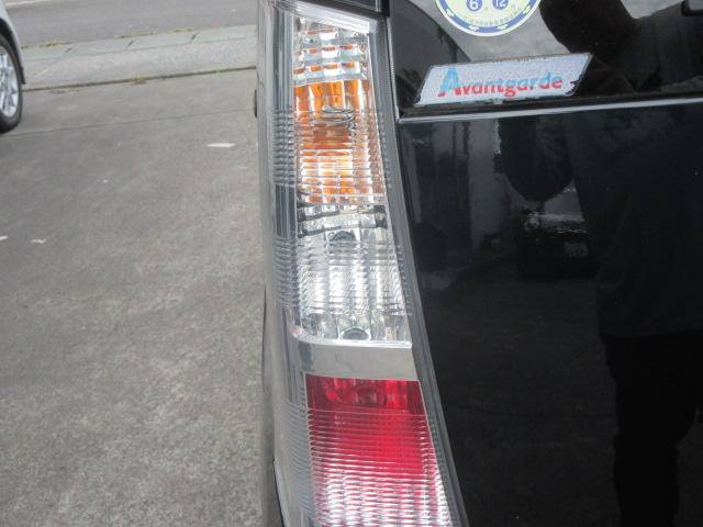ワゴンＲスティングレー リミテッド　４ＷＤ　ＥＴＣ　ＨＩＤ　スマートキー　電動格納ミラー　シートヒーター　ベンチシート　ＣＶＴ　盗難防止システム　ＡＢＳ　ＣＤ　アルミホイール　衝突安全ボディ　エアコン　パワーステアリング（26枚目）
