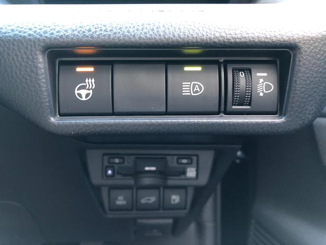 プリウス Z デジタルインナーミラー 12.3DAプラス ナビTV パノラミックビューM セーフティセンス パワーバックドア 前後方ドラレコ ワイヤレス充電 黒レザーシート スペアタイヤ グー鑑定 グー故障診断(10枚目)