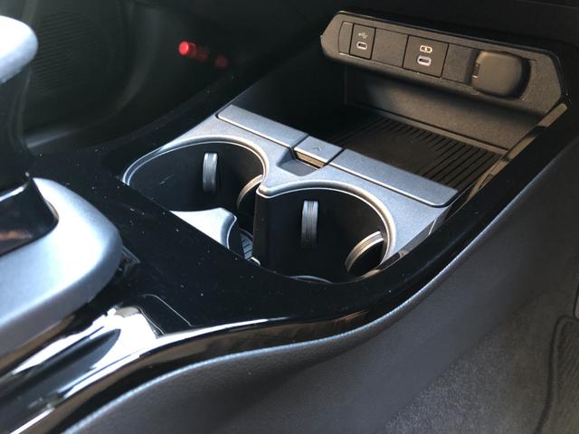 プリウス Z デジタルインナーミラー 12.3DAプラス ナビTV パノラミックビューM セーフティセンス パワーバックドア 前後方ドラレコ ワイヤレス充電 黒レザーシート スペアタイヤ グー鑑定 グー故障診断(61枚目)