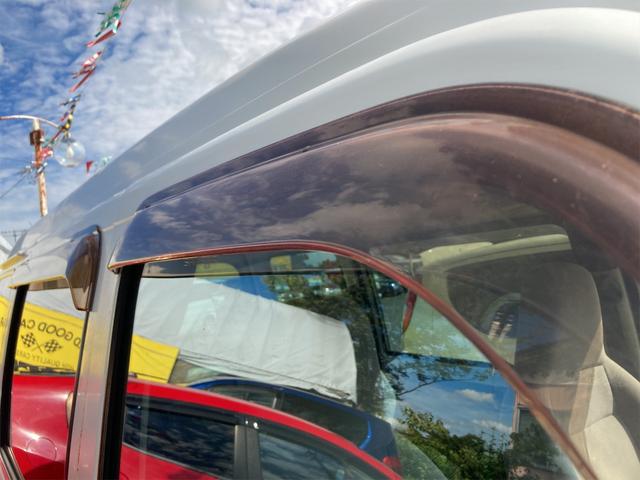 サンバーバン トランスポーター　４ＷＤ　軽バン　ＭＴ　両側スライドドア　キーレスエントリー　エアコン　パワーステアリング　運転席エアバッグ（25枚目）