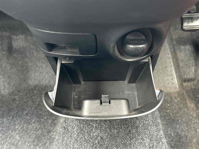 ムーヴ カスタム　Ｘ　４ＷＤ　ＨＩＤ　スマートキー　電動格納ミラー　ベンチシート　ＣＶＴ　盗難防止システム　ＡＢＳ　ＣＤ　ＭＤ　ミュージックプレイヤー接続可　アルミホイール　衝突安全ボディ　エアコン　パワーステアリング（42枚目）