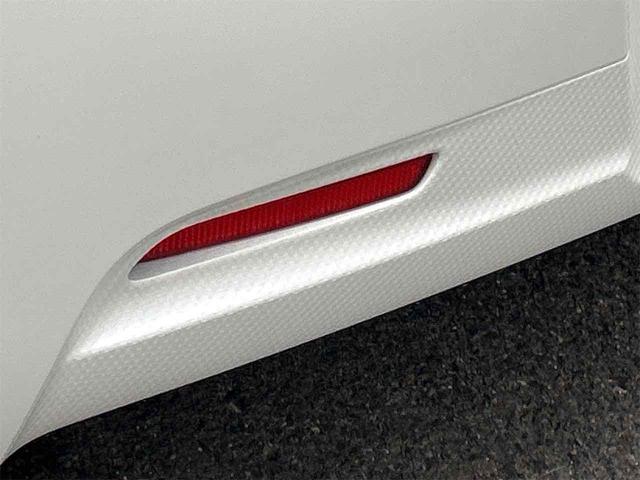 ムーヴ カスタム　Ｘ　４ＷＤ　バックカメラ　ナビ　ＨＩＤ　ＬＥＤヘッドランプ　スマートキー　アイドリングストップ　電動格納ミラー　ベンチシート　ＣＶＴ　盗難防止システム　ＡＢＳ　アルミホイール　衝突安全ボディ　エアコン（26枚目）