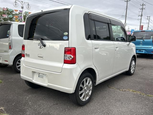 ピクシススペース Ｌ　４ＷＤ　ナビ　ＴＶ　キーレスエントリー　電動格納ミラー　ベンチシート　ＣＶＴ　盗難防止システム　ＡＢＳ　ＣＤ　ＵＳＢ　アルミホイール　衝突安全ボディ　エアコン　パワーステアリング　パワーウィンドウ（15枚目）