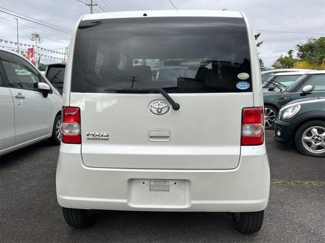 ピクシススペース Ｌ　４ＷＤ　ナビ　ＴＶ　キーレスエントリー　電動格納ミラー　ベンチシート　ＣＶＴ　盗難防止システム　ＡＢＳ　ＣＤ　ＵＳＢ　アルミホイール　衝突安全ボディ　エアコン　パワーステアリング　パワーウィンドウ（16枚目）