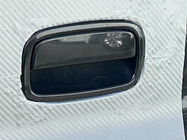 ムーヴコンテ カスタム　Ｘ　４ＷＤ　ＨＩＤ　スマートキー　電動格納ミラー　ベンチシート　ＣＶＴ　盗難防止システム　ＡＢＳ　ＣＤ　衝突安全ボディ　エアコン　パワーステアリング　パワーウィンドウ（26枚目）
