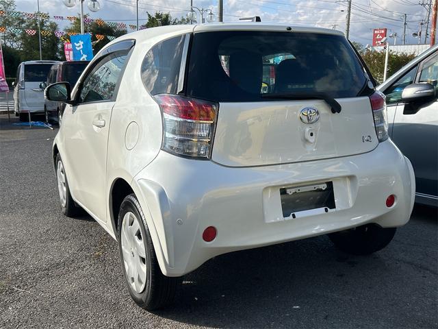 iQ 100G プラス ナビ TV クリアランスソナー オートライト スマートキー 電動格納ミラー CVT 盗難防止システム 衝突安全ボディ ABS ESC CD DVD再生 ミュージックプレイヤー接続可 エアコン(23枚目)