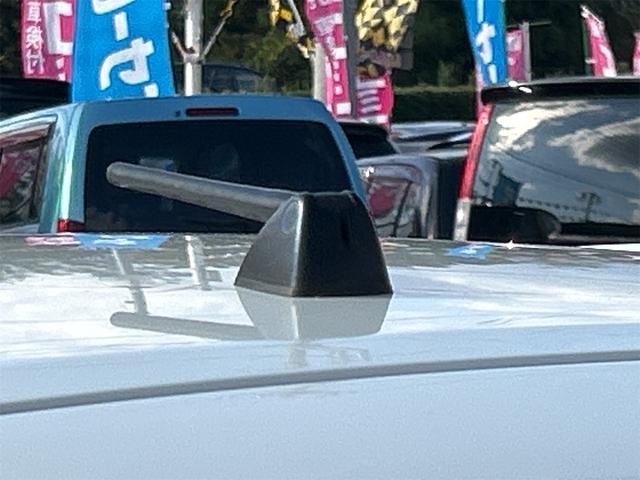 iQ 100G プラス ナビ TV クリアランスソナー オートライト スマートキー 電動格納ミラー CVT 盗難防止システム 衝突安全ボディ ABS ESC CD DVD再生 ミュージックプレイヤー接続可 エアコン(28枚目)