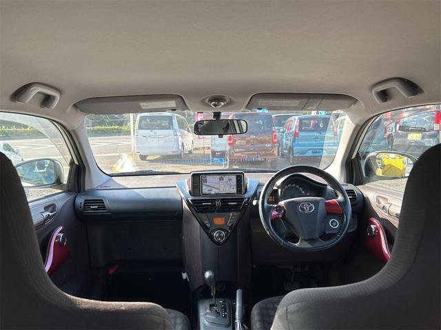 iQ 100G プラス ナビ TV クリアランスソナー オートライト スマートキー 電動格納ミラー CVT 盗難防止システム 衝突安全ボディ ABS ESC CD DVD再生 ミュージックプレイヤー接続可 エアコン(32枚目)