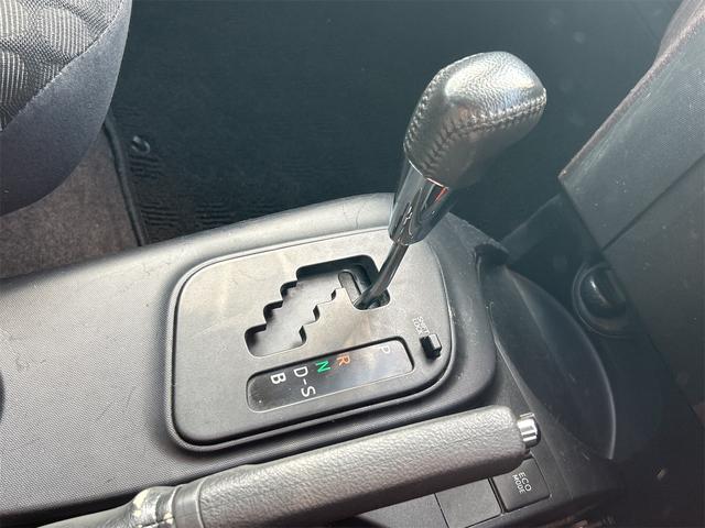 iQ 100G プラス ナビ TV クリアランスソナー オートライト スマートキー 電動格納ミラー CVT 盗難防止システム 衝突安全ボディ ABS ESC CD DVD再生 ミュージックプレイヤー接続可 エアコン(40枚目)