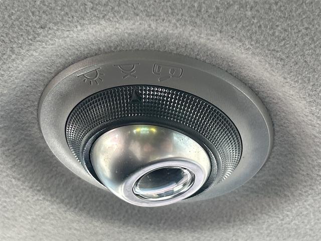 iQ 100G プラス ナビ TV クリアランスソナー オートライト スマートキー 電動格納ミラー CVT 盗難防止システム 衝突安全ボディ ABS ESC CD DVD再生 ミュージックプレイヤー接続可 エアコン(43枚目)