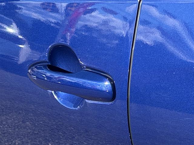 プリウス S 4WD ETC バックカメラ ナビ アルミホイール オートライト LEDヘッドランプ CVT スマートキー 電動格納ミラー 盗難防止システム 衝突安全ボディ ABS ESC エアコン(32枚目)