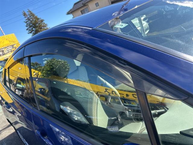 プリウス S 4WD ETC バックカメラ ナビ アルミホイール オートライト LEDヘッドランプ CVT スマートキー 電動格納ミラー 盗難防止システム 衝突安全ボディ ABS ESC エアコン(40枚目)
