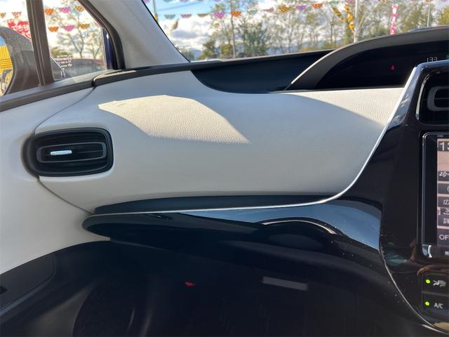 プリウス S 4WD ETC バックカメラ ナビ アルミホイール オートライト LEDヘッドランプ CVT スマートキー 電動格納ミラー 盗難防止システム 衝突安全ボディ ABS ESC エアコン(41枚目)