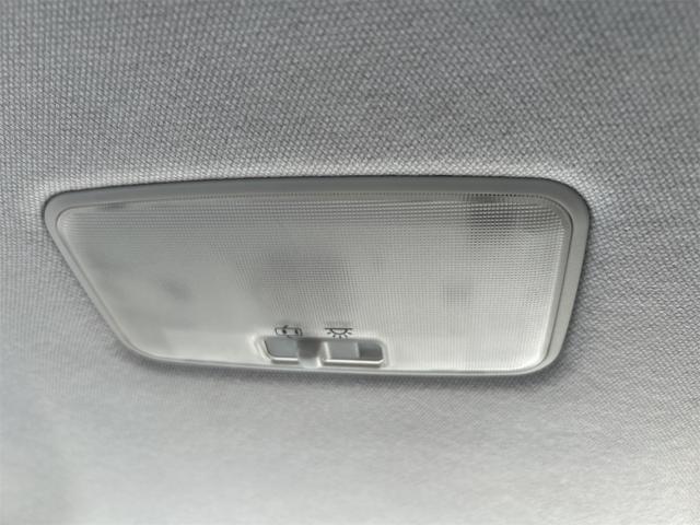 プリウス S 4WD ETC バックカメラ ナビ アルミホイール オートライト LEDヘッドランプ CVT スマートキー 電動格納ミラー 盗難防止システム 衝突安全ボディ ABS ESC エアコン(57枚目)