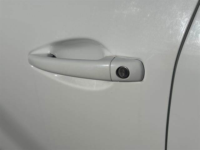 すぐにご来店頂けない場合や遠方にお住まいの方、車両状態の詳細が知りたい方はお気軽にご連絡下さい♪