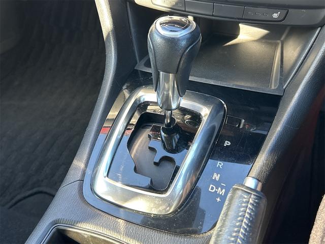 アテンザワゴン ＸＤ　Ｌパッケージ　ＥＴＣ　バックカメラ　ナビ　オートクルーズコントロール　レーンアシスト　衝突被害軽減システム　アルミホイール　ＨＩＤ　革パワーシート　スマートキー　アイドリングストップ　電動格納ミラー　シートヒーター（6枚目）