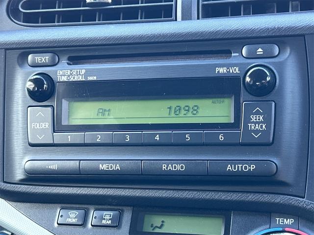 アクア S アルミホイール キーレスエントリー 電動格納ミラー CVT 衝突安全ボディ ABS ESC CD ミュージックプレイヤー接続可 エアコン パワーステアリング パワーウィンドウ(4枚目)