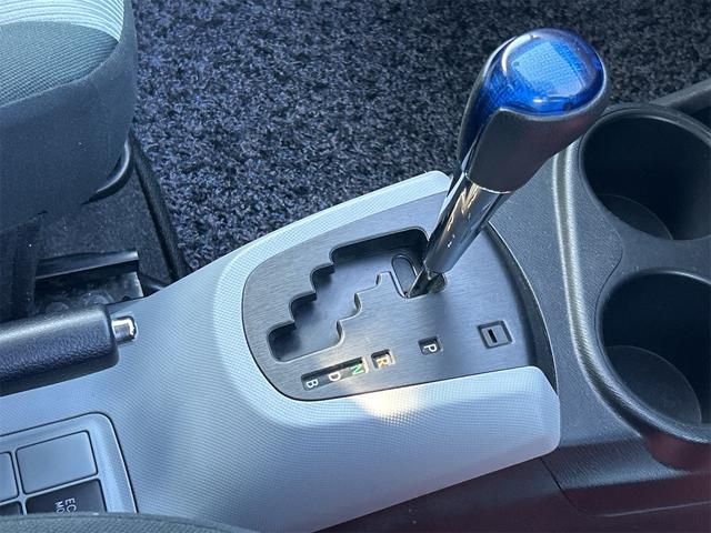 アクア S アルミホイール キーレスエントリー 電動格納ミラー CVT 衝突安全ボディ ABS ESC CD ミュージックプレイヤー接続可 エアコン パワーステアリング パワーウィンドウ(6枚目)