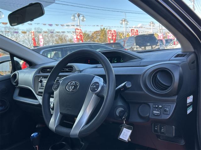 アクア S アルミホイール キーレスエントリー 電動格納ミラー CVT 衝突安全ボディ ABS ESC CD ミュージックプレイヤー接続可 エアコン パワーステアリング パワーウィンドウ(46枚目)