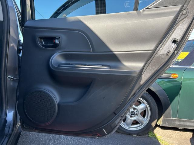 アクア S アルミホイール キーレスエントリー 電動格納ミラー CVT 衝突安全ボディ ABS ESC CD ミュージックプレイヤー接続可 エアコン パワーステアリング パワーウィンドウ(49枚目)