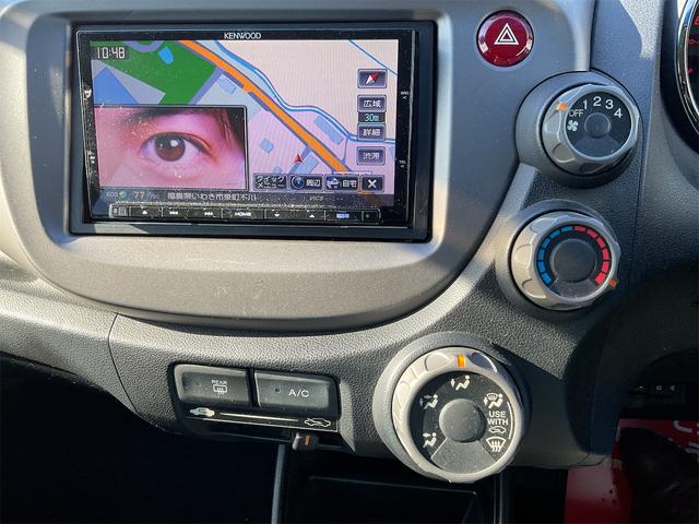 フィット G・10thアニバーサリー ETC フルセグナビ スマートキー 電動格納ミラー CVT 盗難防止システム 衝突安全ボディ ABS CD USB Bluetooth エアコン パワーステアリング パワーウィンドウ(6枚目)