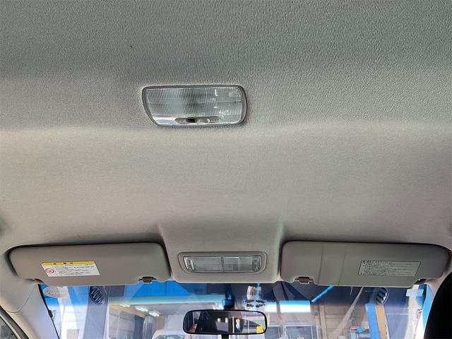 フィット G・10thアニバーサリー ETC フルセグナビ スマートキー 電動格納ミラー CVT 盗難防止システム 衝突安全ボディ ABS CD USB Bluetooth エアコン パワーステアリング パワーウィンドウ(23枚目)