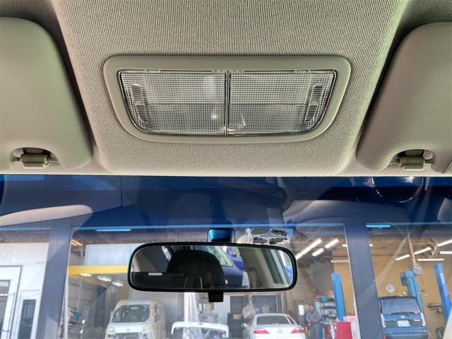 フィット G・10thアニバーサリー ETC フルセグナビ スマートキー 電動格納ミラー CVT 盗難防止システム 衝突安全ボディ ABS CD USB Bluetooth エアコン パワーステアリング パワーウィンドウ(29枚目)