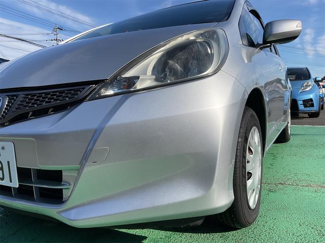 フィット G・10thアニバーサリー ETC フルセグナビ スマートキー 電動格納ミラー CVT 盗難防止システム 衝突安全ボディ ABS CD USB Bluetooth エアコン パワーステアリング パワーウィンドウ(53枚目)