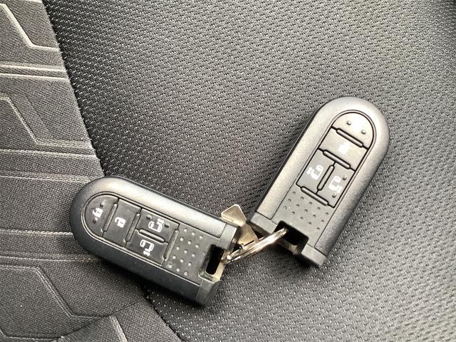 タンク カスタムＧ－Ｔ　モデリスタエアロ　純正フリップダウンモニター　純正フルセグナビ　ドライブレコーダー　ＥＴＣ　バックカメラ　両側電動スライドドア　クリアランスソナー　クルーズコントロール　衝突被害軽減システム（56枚目）