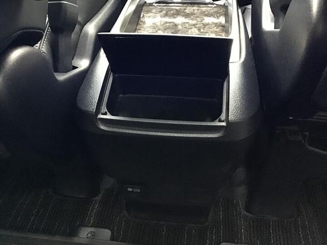 アルファード ２．５Ｓ　タイプゴールドＩＩＩ　１オーナー・サンルーフ・モデリスタフルエアロ・衝突軽減ブレーキ・アダプティブクルコン・電動Ｒゲート・ＬＤＡ・後席用モニター・純正ナビ（Ｂカメラ／ＴＶ／ＢＴ／ラジオ）・前後ドラレコ・両側電動スライドドア（18枚目）