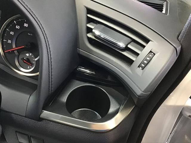 アルファード ２．５Ｓ　タイプゴールドＩＩＩ　１オーナー・サンルーフ・モデリスタフルエアロ・衝突軽減ブレーキ・アダプティブクルコン・電動Ｒゲート・ＬＤＡ・後席用モニター・純正ナビ（Ｂカメラ／ＴＶ／ＢＴ／ラジオ）・前後ドラレコ・両側電動スライドドア（50枚目）