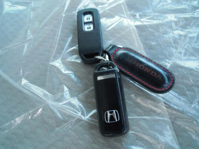 N-WGN G 電動格納ドアミラー スマートキー スペアキー有り プッシュスターター CDオーディオ CVT ABS ベンチシート 中古スタッドレスホイール付き有り(20枚目)