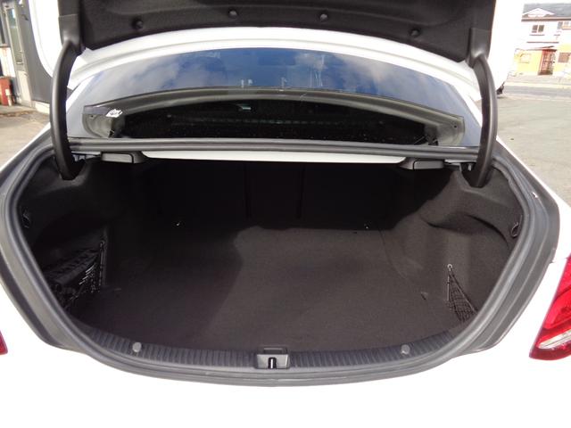 Ｃクラス Ｃ２００アバンギャルド　ＡＭＧライン　Ｃ２００アバンギャルド　ＡＭＧライン（５名）純正ナビ　フルセグＴＶ　Ｂｌｕｅｔｏｏｔｈ　バックカメラ　ＥＴＣ　黒革シート　シートヒーター　パワーシート　ディストロニックプラス　純正ドラレコ（12枚目）