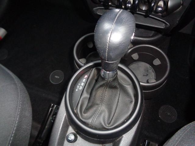 ＭＩＮＩ クーパーＤ　クロスオーバー　オール４　クーパーＤ　クロスオーバー　オール４（５名）　ワンオーナー　ディーゼルターボ　６ＡＴ　ディスプレイオーディオ　バックカメラ　Ｂｌｕｅｔｏｏｔｈ　純正ＨＩＤ　　純正１６インチアルミ　ＥＴＣ（21枚目）