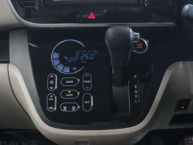 デイズルークス ６６０　Ｘ　４ＷＤ　純正メモリーナビ・ＴＶ・アラウンドビューモ　プリクラッシュ　全周囲　アイドリングストップ機能　１オーナー車　アルミ　Ｓキー　ナビＴＶ　ＥＴＣ車載器　運転席エアバック　デュアルエアバッグ　バックカメラ　フルオートエアコン　パワーウィンドウ　ＡＢＳ（7枚目）