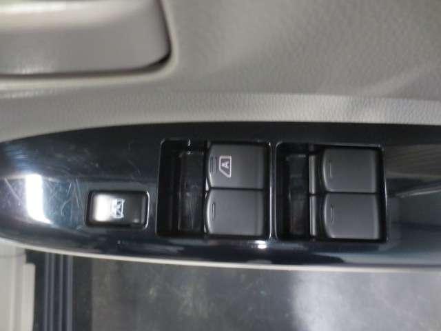 デイズルークス ６６０　Ｘ　４ＷＤ　純正メモリーナビ・ＴＶ・アラウンドビューモ　プリクラッシュ　全周囲　アイドリングストップ機能　１オーナー車　アルミ　Ｓキー　ナビＴＶ　ＥＴＣ車載器　運転席エアバック　デュアルエアバッグ　バックカメラ　フルオートエアコン　パワーウィンドウ　ＡＢＳ（9枚目）