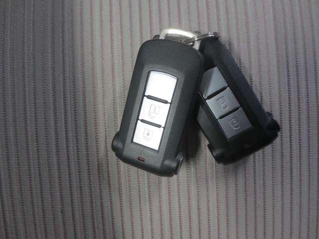 デイズルークス ６６０　Ｘ　４ＷＤ　純正メモリーナビ・ＴＶ・アラウンドビューモ　プリクラッシュ　全周囲　アイドリングストップ機能　１オーナー車　アルミ　Ｓキー　ナビＴＶ　ＥＴＣ車載器　運転席エアバック　デュアルエアバッグ　バックカメラ　フルオートエアコン　パワーウィンドウ　ＡＢＳ（14枚目）