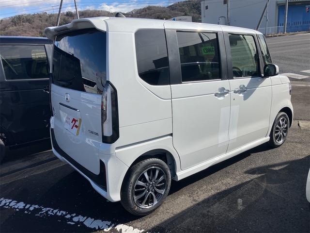 Ｎ－ＢＯＸカスタム ベースグレード　４ＷＤ　届け出済み未使用車　両側スライド・片側電動　クリアランスソナー　オートクルーズコントロール　レーンアシスト　衝突被害軽減システム　ＬＥＤヘッドランプ　スマートキー　アイドリングストップ（15枚目）