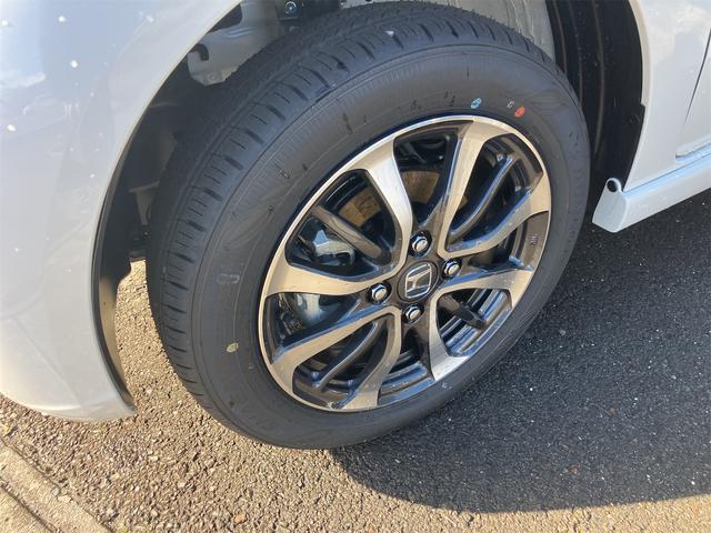 Ｎ－ＢＯＸカスタム ベースグレード　４ＷＤ　届け出済み未使用車　両側スライド・片側電動　クリアランスソナー　オートクルーズコントロール　レーンアシスト　衝突被害軽減システム　ＬＥＤヘッドランプ　スマートキー　アイドリングストップ（42枚目）