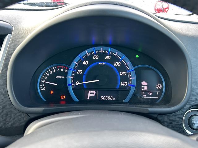ワゴンＲスティングレー スティングレー　Ｘ　４ＷＤ　１ＤＩＮオーディオ　オートライト　シートヒーター　衝突被害軽減システム　アイドリングストップ　横滑り防止機能　オートエアコン　プッシュスタート　スマートキー　純正アルミホイール　盗難防止システム（6枚目）