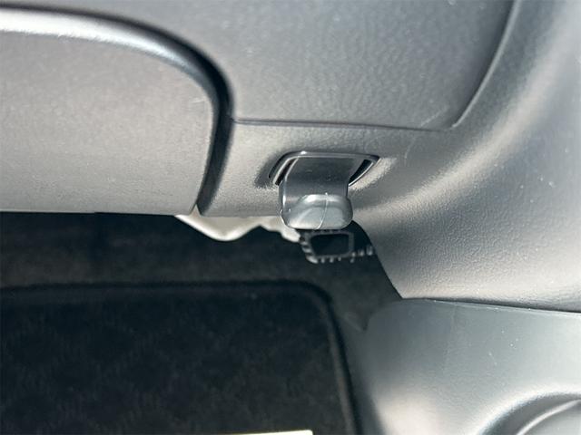 ワゴンＲスティングレー スティングレー　Ｘ　４ＷＤ　１ＤＩＮオーディオ　オートライト　シートヒーター　衝突被害軽減システム　アイドリングストップ　横滑り防止機能　オートエアコン　プッシュスタート　スマートキー　純正アルミホイール　盗難防止システム（35枚目）